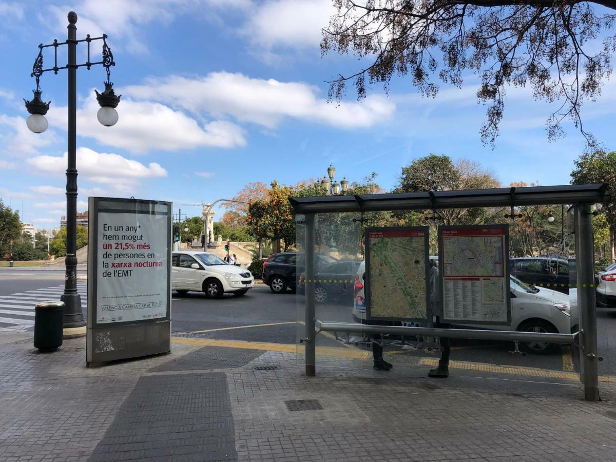 Colon Market Downtown Valencia Bagian luar foto